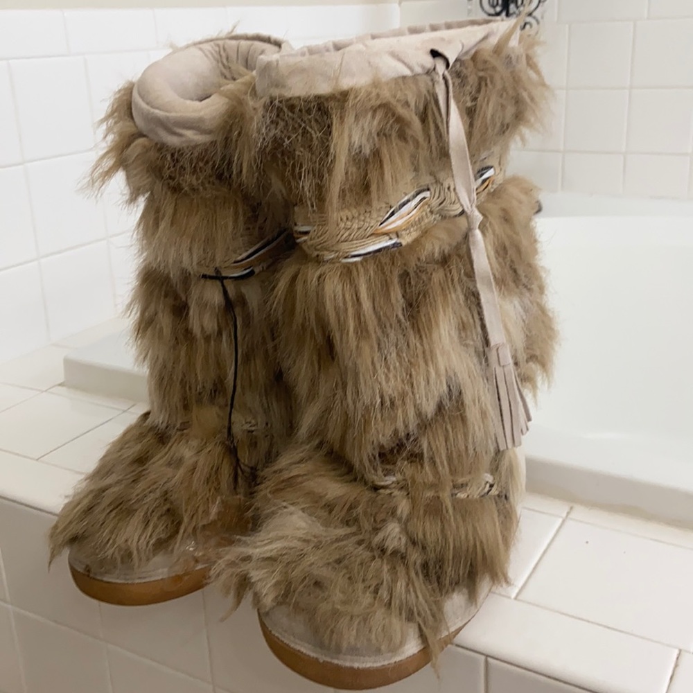 Aldo Boots with the furrrr